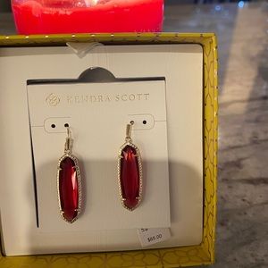 Pink Berry Kendra Scott Earrings!! Fun for Summer!